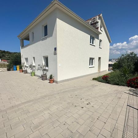Holiday Home Mb Ražanj Esterno foto