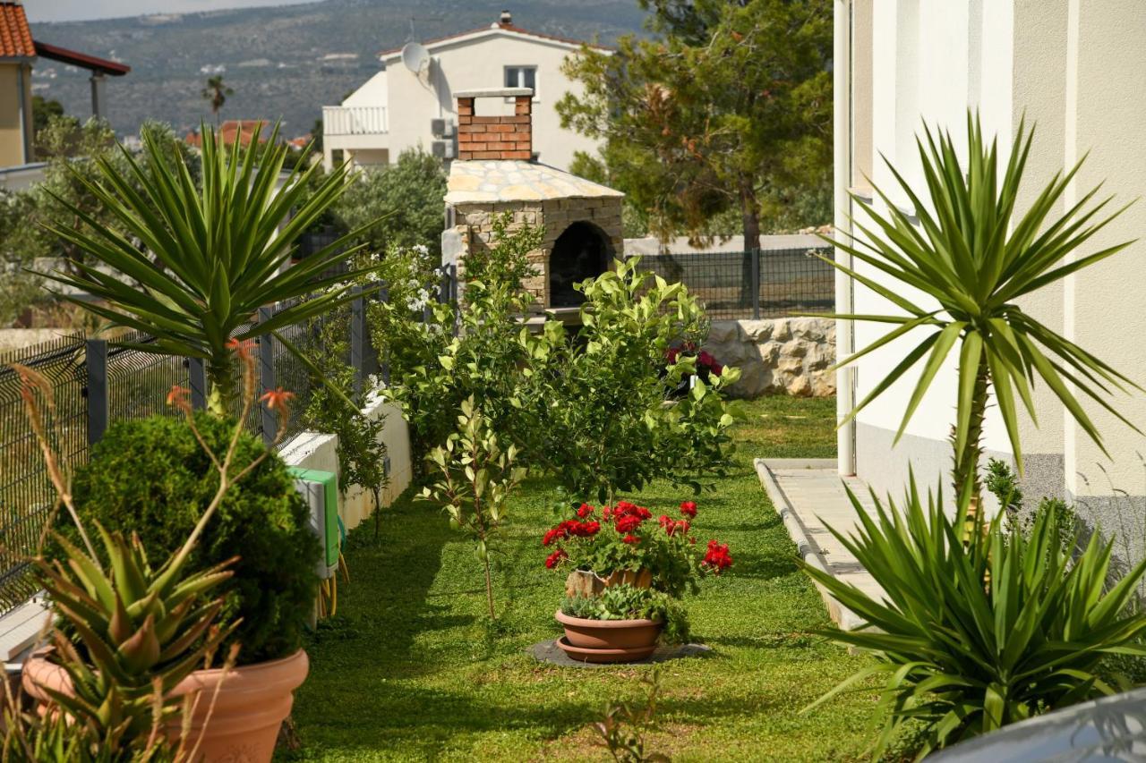Holiday Home Mb Ražanj Esterno foto