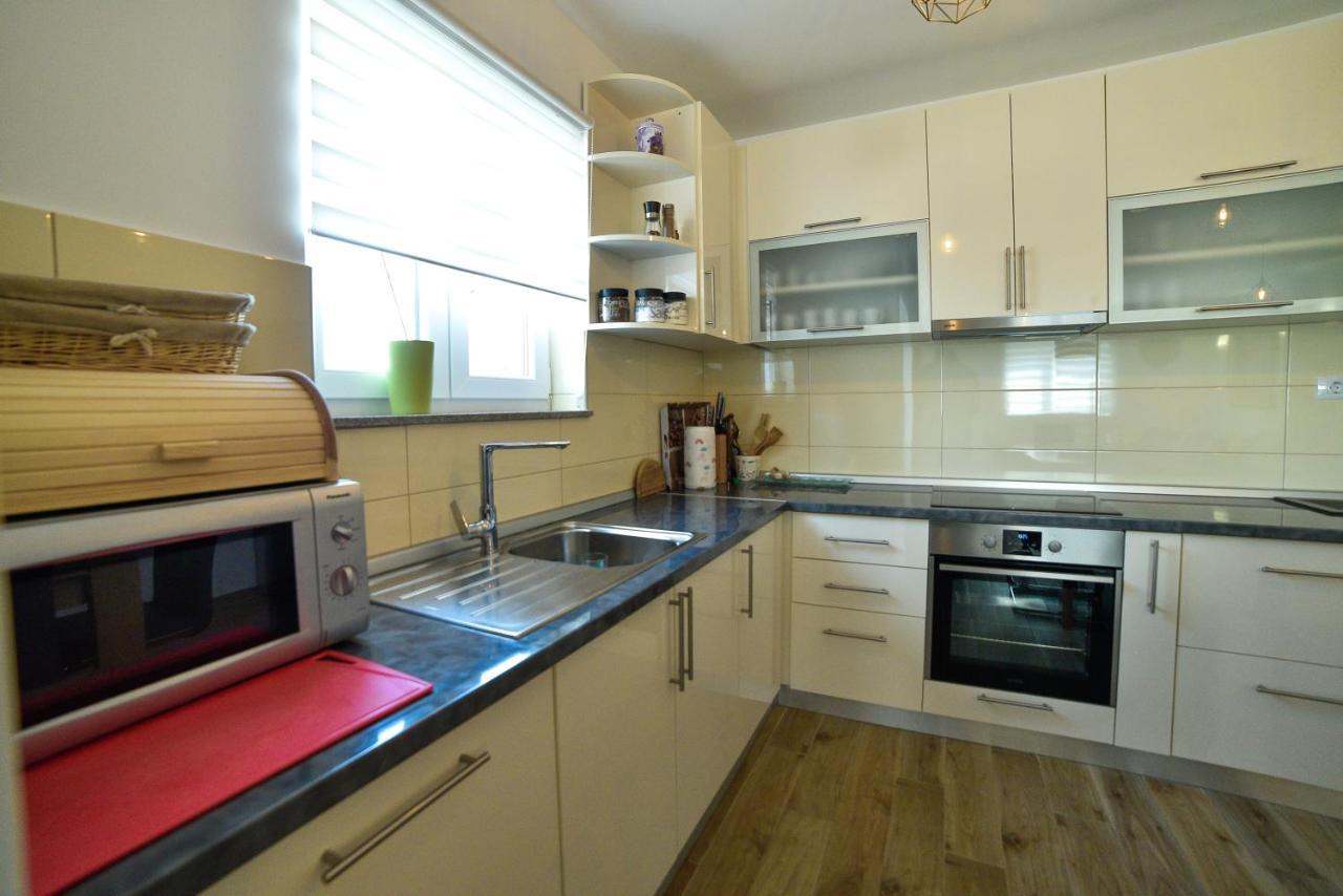 Holiday Home Mb Ražanj Esterno foto