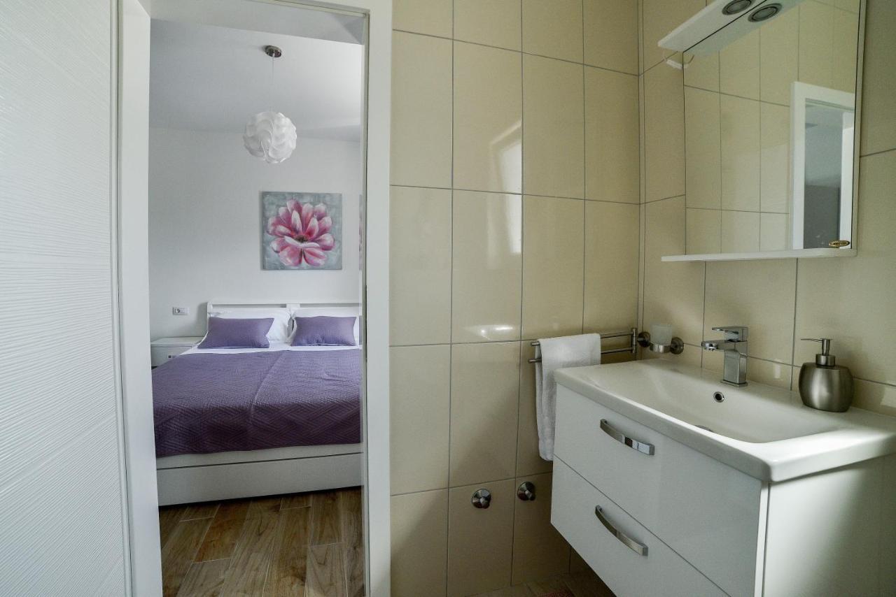 Holiday Home Mb Ražanj Esterno foto