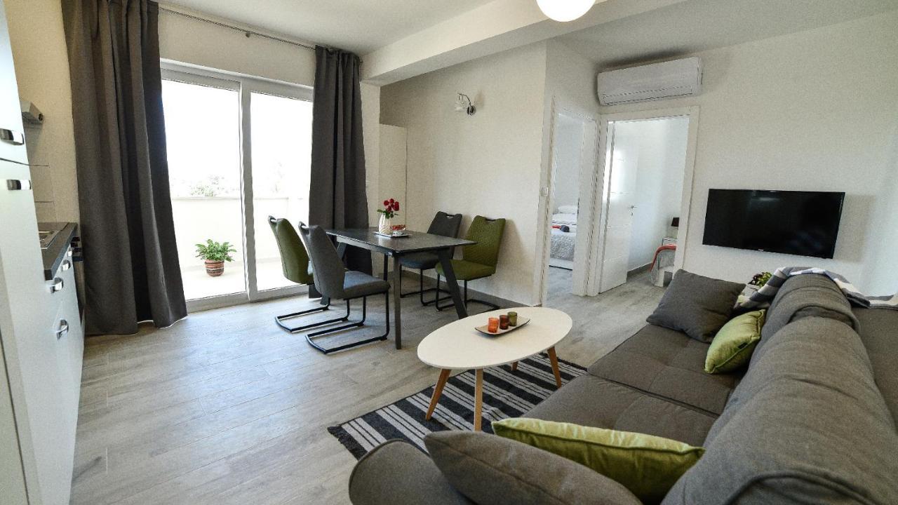 Holiday Home Mb Ražanj Esterno foto