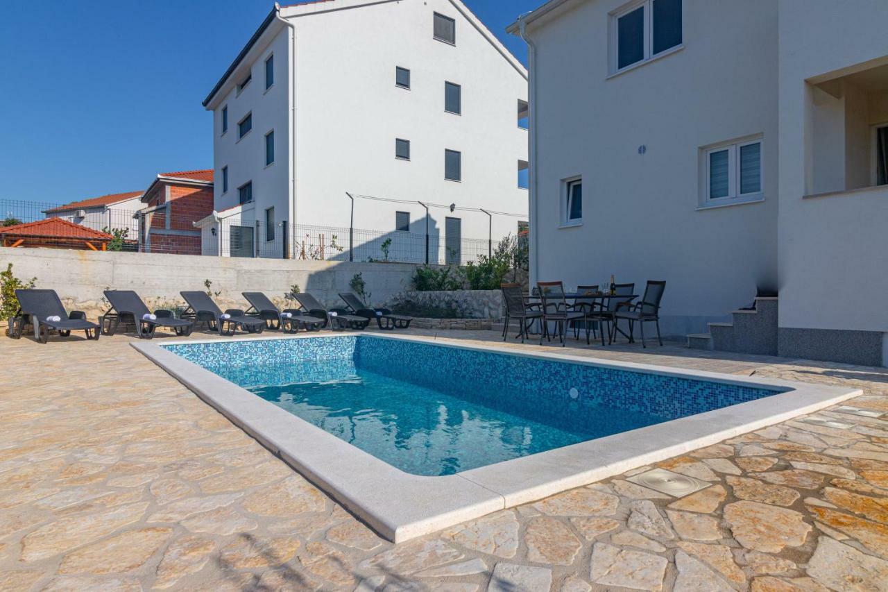 Holiday Home Mb Ražanj Esterno foto